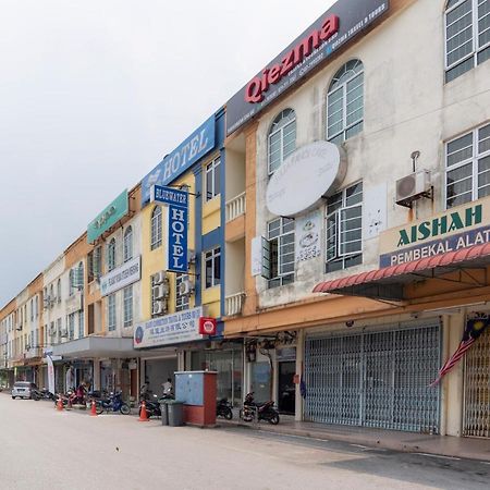 Oyo 44095 Bluewater Hotel Mersing Exterior foto